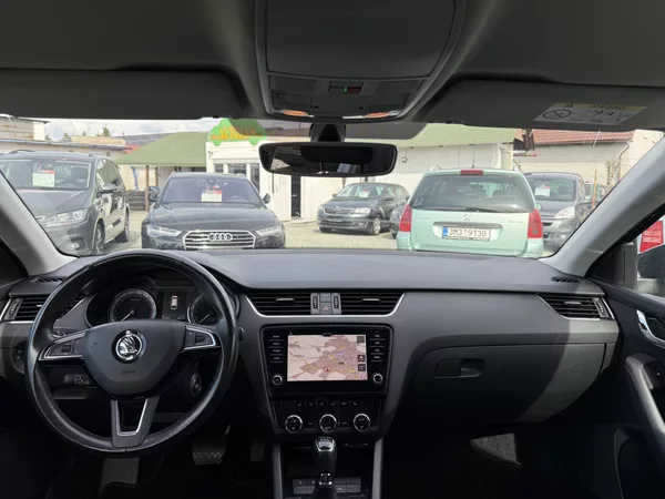 Škoda Octavia 1.6 TDI DSG STYLE - foto 7