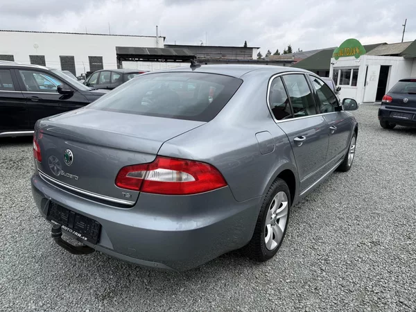 Škoda Superb 1.4 TSI AMBITION - foto 6
