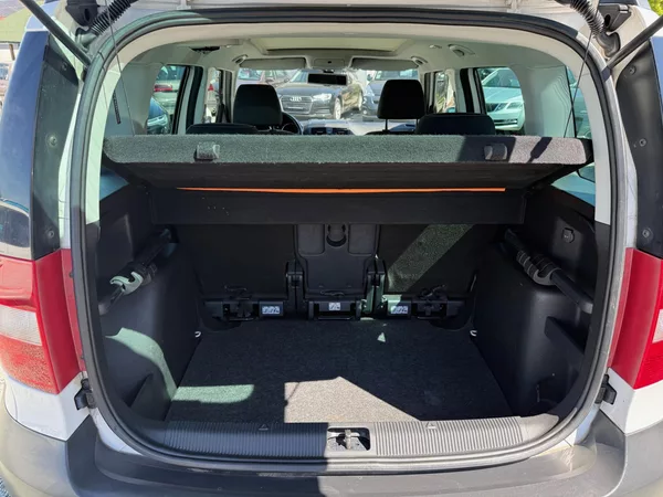 Škoda Yeti 1.2 TSI AMBITION - foto 12