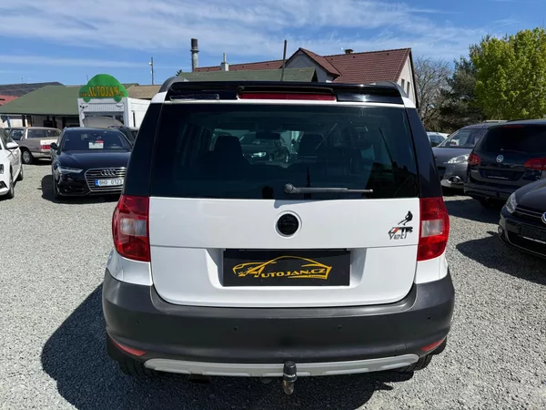 Škoda Yeti 1.2 TSI AMBITION - foto 5