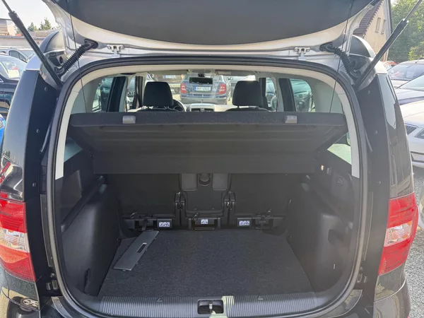 Škoda Yeti 1.8 TSI 4x4 ELEGANCE - foto 12