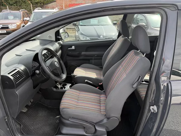 Volkswagen Fox 1.2 - foto 8