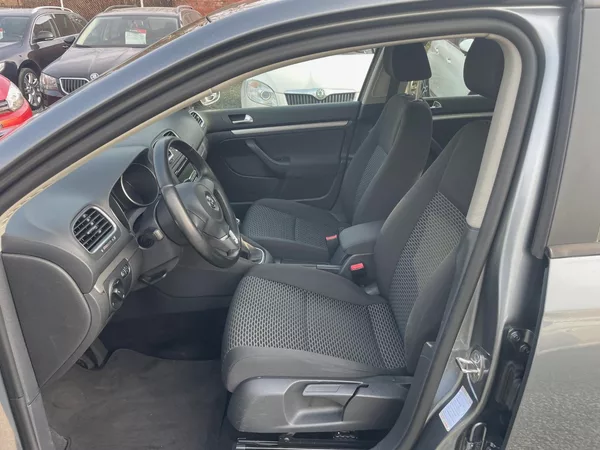 Volkswagen Golf 1.2 TSI KOMBI - foto 6