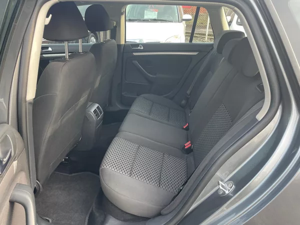 Volkswagen Golf 1.2 TSI KOMBI - foto 8