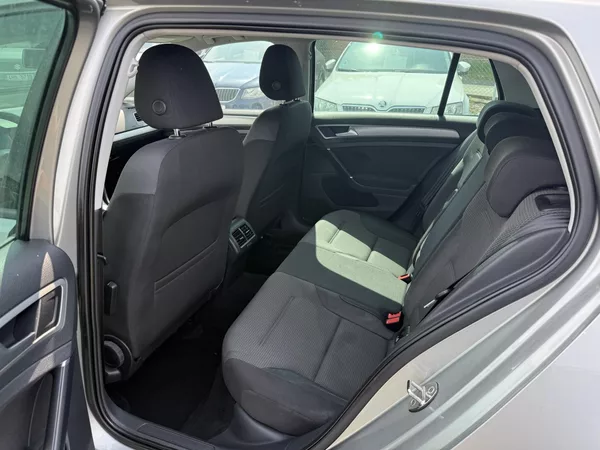 Volkswagen Golf 1.2 TSI COMFORTLINE - foto 9