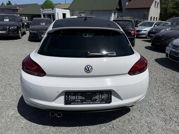 Volkswagen Scirocco 2.0 TDI DSG SPORT 125KW - foto 5