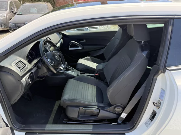 Volkswagen Scirocco 2.0 TDI DSG SPORT 125KW - foto 8