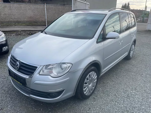Volkswagen Touran 1.4 TSI 7 MÍST - foto 2