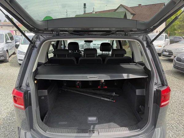 Volkswagen Touran 2.0 TDI DSG UNITED LED ACC - foto 10