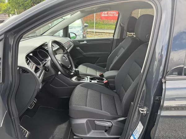 Volkswagen Touran 2.0 TDI DSG UNITED LED ACC - foto 6
