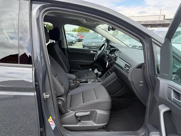Volkswagen Touran 2.0 TDI DSG UNITED LED ACC - foto 8