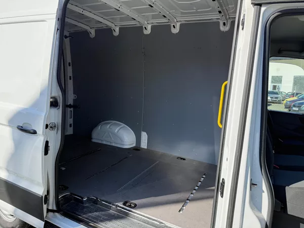 Volkswagen Crafter 2.0 TDI L2H2 - foto 10