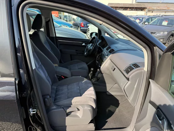 Volkswagen Touran 1.4 TSI HIGHLINE - foto 10