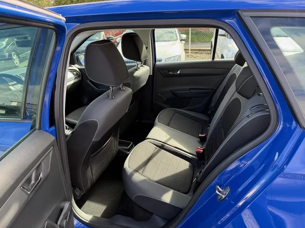 Škoda Fabia 1.0 MPI AMBITION - foto 10