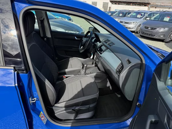 Škoda Fabia 1.0 MPI AMBITION - foto 9