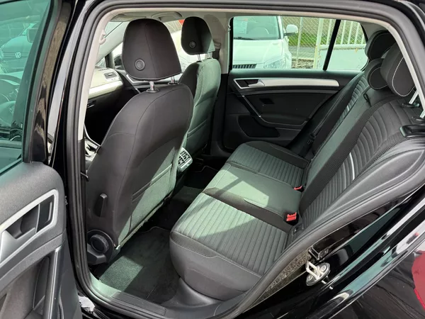 Volkswagen Golf 1.2 TSI 81KW CUP - foto 9