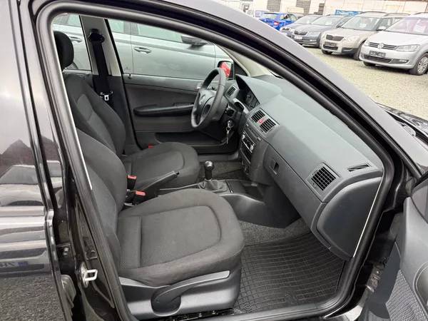 Škoda Fabia 1.4 16V 59KW AMBIENTE - foto 10