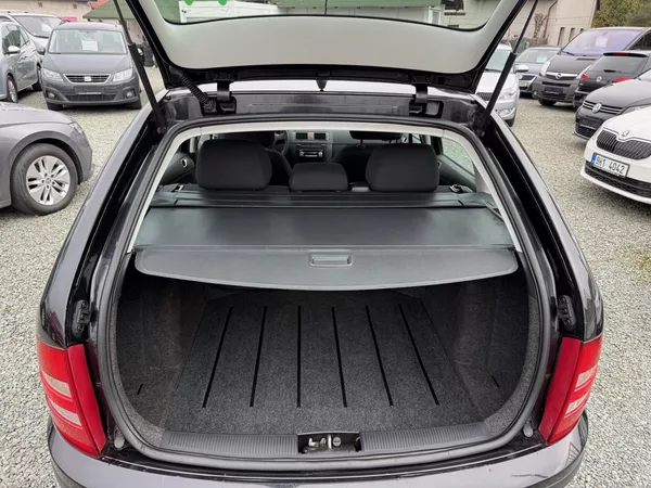 Škoda Fabia 1.4 16V 59KW AMBIENTE - foto 12