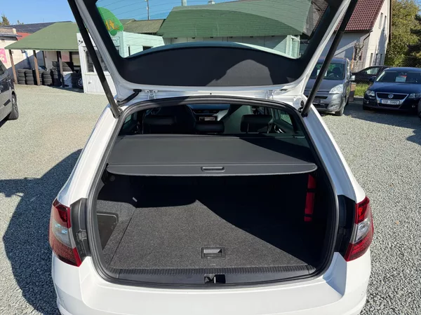 Škoda Octavia 2.0 TSI RS 245 - foto 12