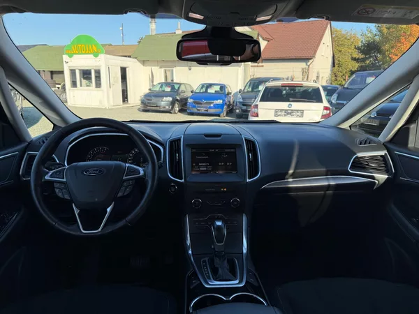 Ford S-MAX 2.0 TDCI TITANIUM 7 MÍST 4X4 - foto 7