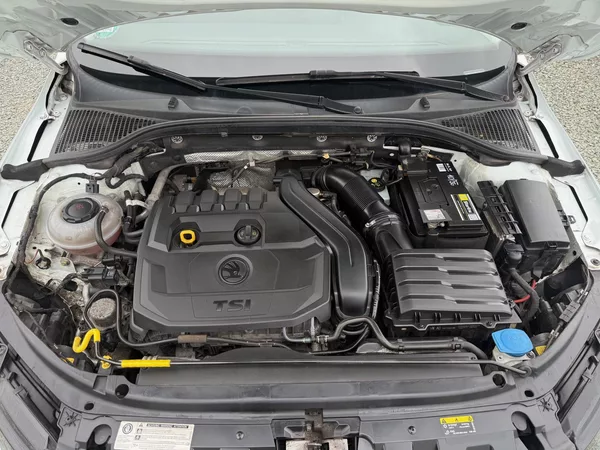 Škoda Octavia 1.5 TSI DSG CLEVER - foto 13