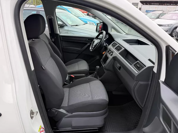 Volkswagen Caddy 2.0 TDI MAXI ACC NAVIGACE - foto 9