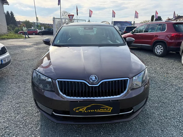 Škoda Octavia 2.0 TDI ELEGANCE - foto 2