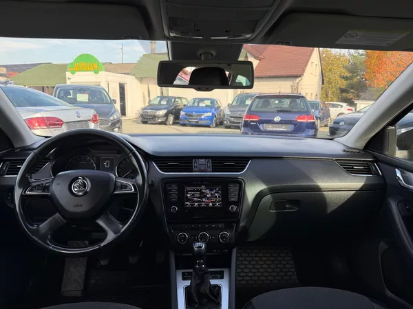 Škoda Octavia 2.0 TDI ELEGANCE - foto 7