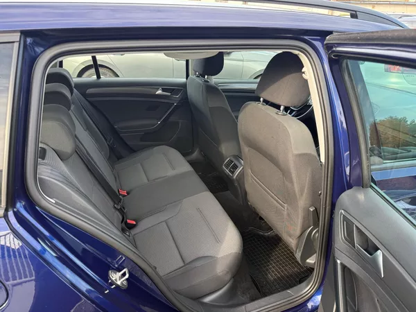 Volkswagen Golf 1.5 TSI COMFORTLINE - foto 11