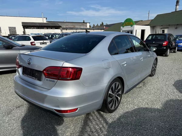 Volkswagen Jetta 1.4 TSI HYBRID DSG HIGHLINE - foto 6