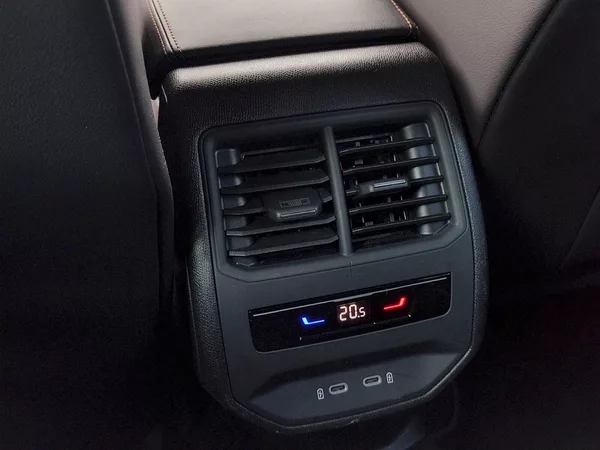 Cupra Formentor 2,0 tsi 140 Kw DSG 4Drive - foto 31