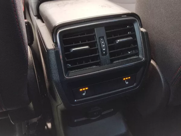 Škoda Karoq Style Dynamic 2,0 Tdi 110 Kw - foto 26