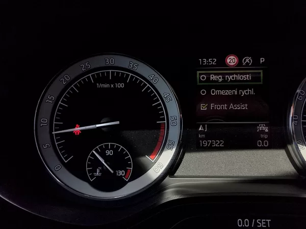 Škoda Karoq Style Dynamic 2,0 Tdi 110 Kw - foto 8