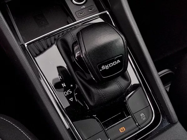 Škoda Karoq Ambition - Business 2,0 Tdi 85 - foto 23
