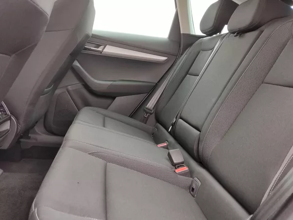 Škoda Karoq Ambition - Business 2,0 Tdi 85 - foto 27
