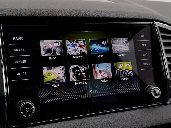 Škoda Karoq Ambition 1,5 Tsi DSG - foto 16