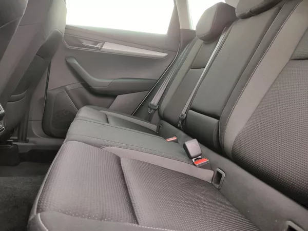 Škoda Karoq Ambition 1,5 Tsi DSG - foto 25
