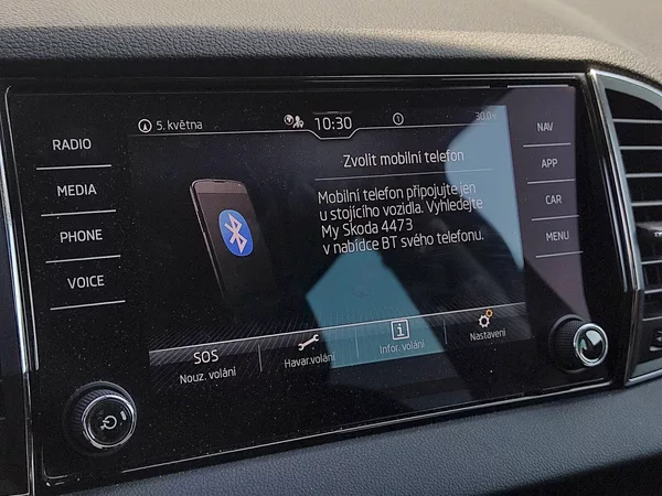 Škoda Karoq Style 1,5 Tsi 110 Kw DSG - foto 17