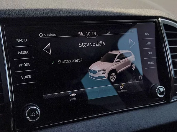 Škoda Karoq Style 1,5 Tsi 110 Kw DSG - foto 19