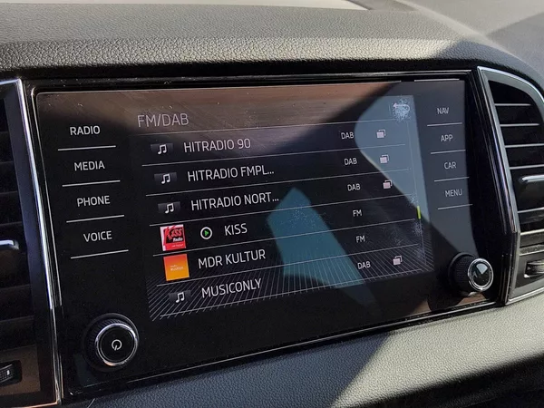 Škoda Karoq Executive 2,0 Tdi 110 Kw 4x4 D - foto 17