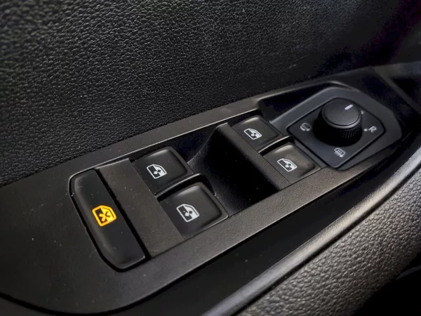 Škoda Karoq Executive 2,0 Tdi 110 Kw 4x4 D - foto 22