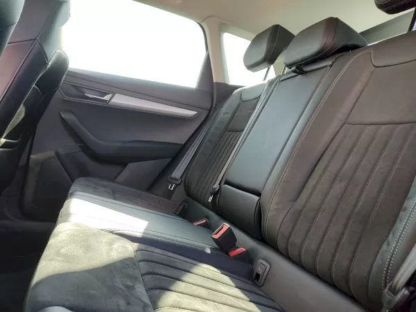 Škoda Karoq Executive 2,0 Tdi 110 Kw 4x4 D - foto 23