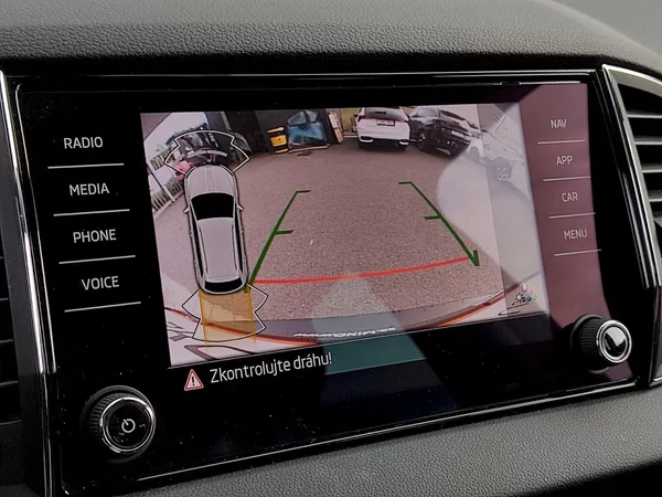 Škoda Karoq Style Plus 1,5 Tsi 110 Kw DSG - foto 18