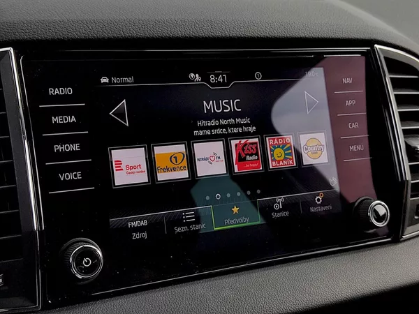 Škoda Karoq Style Plus 1,5 Tsi 110 Kw DSG - foto 19
