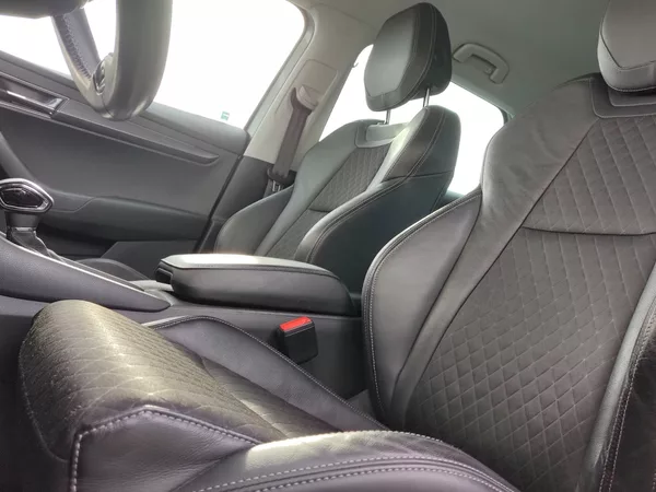 Škoda Karoq Style Plus 1,5 Tsi 110 Kw DSG - foto 24
