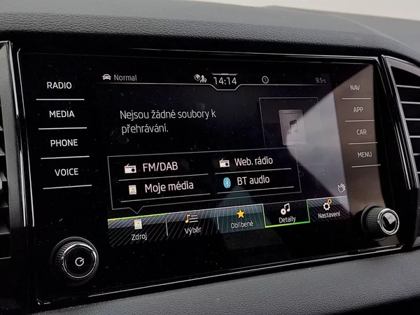 Škoda Karoq SportLine + 1,5 Tsi 110 Kw - foto 15