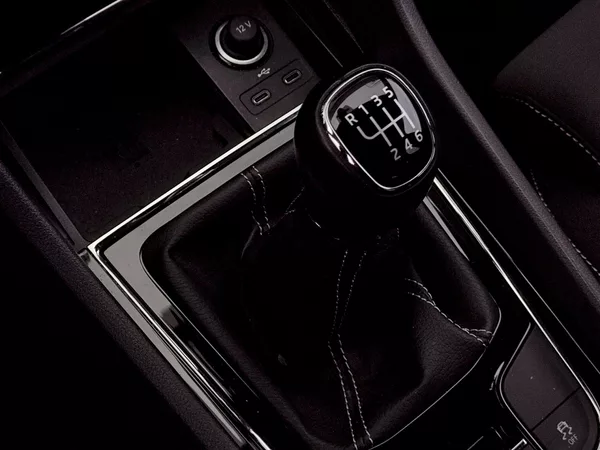 Škoda Karoq SportLine + 1,5 Tsi 110 Kw - foto 22