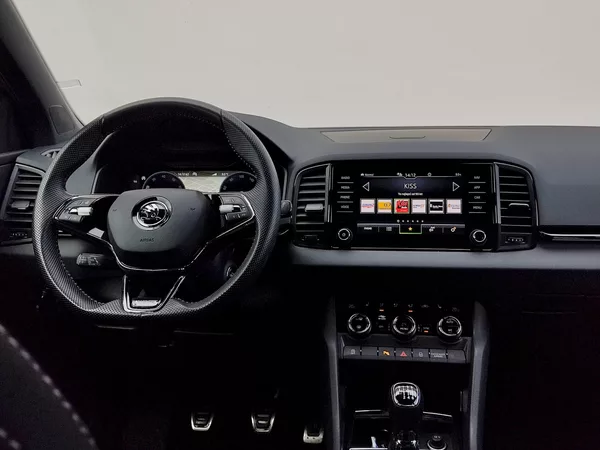 Škoda Karoq SportLine + 1,5 Tsi 110 Kw - foto 6