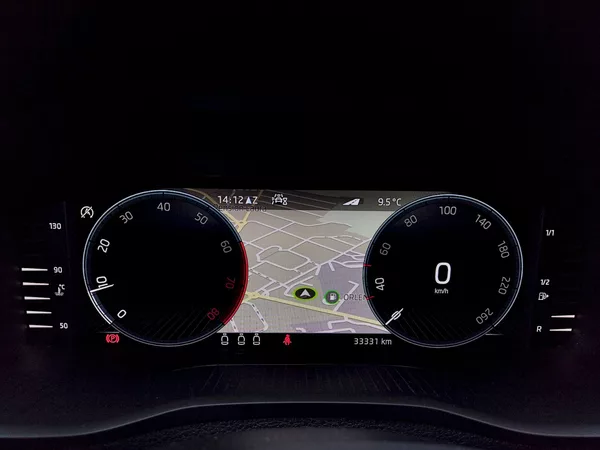 Škoda Karoq SportLine + 1,5 Tsi 110 Kw - foto 7