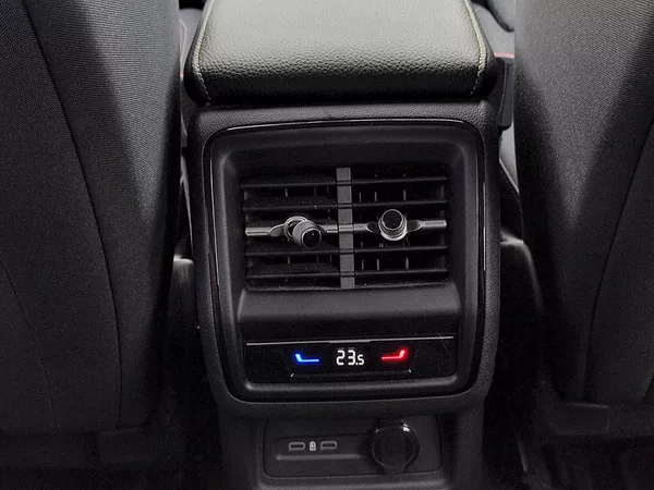 Škoda Kodiaq Selection 2,0 tdi 110 Kw DSG M - foto 27